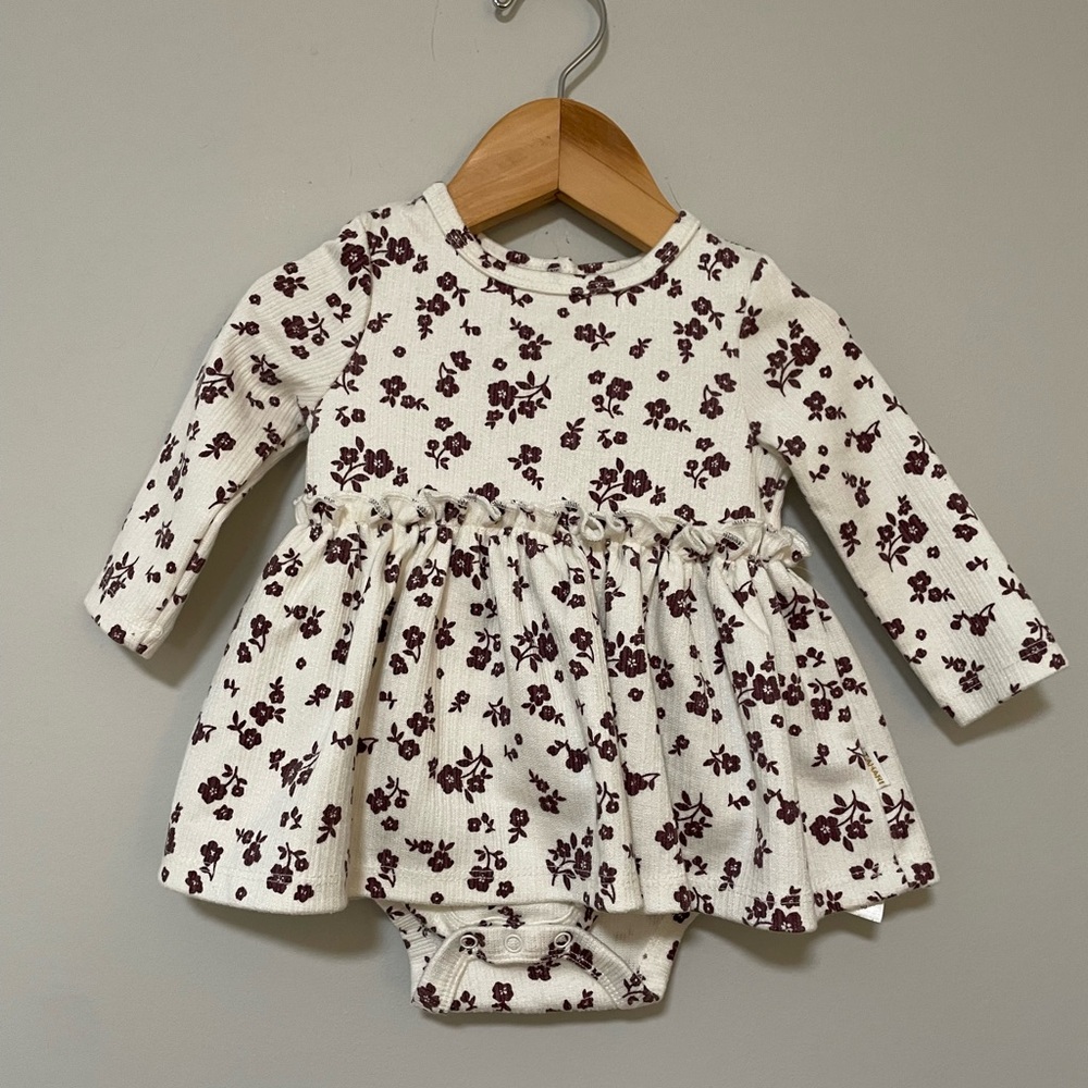 Tahari Outfit